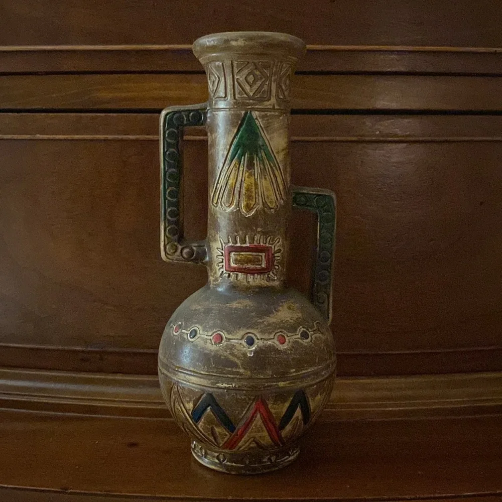 Vintage southwestern style 8 inch ceramic vase